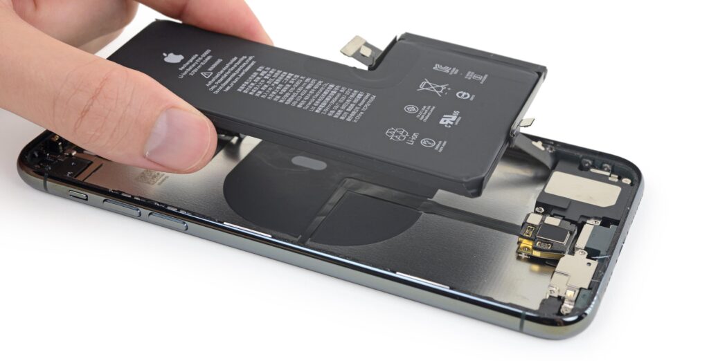 Is It Cheaper to Repair or Replace an iPhone in 2022